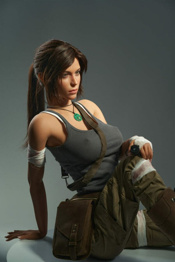 Game Lady Doll 166cm Body With No. 7 Head LARA CROFT